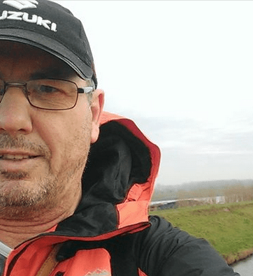 Gayzer Frackman during his walk alongside the Bruges-Ghent Canal