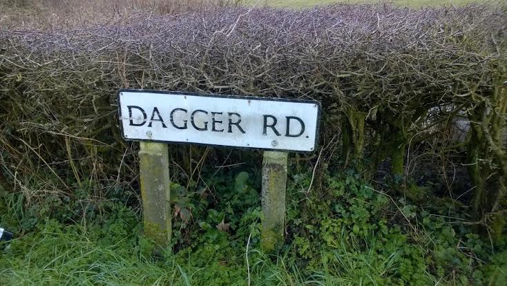DAgger Lane sing
