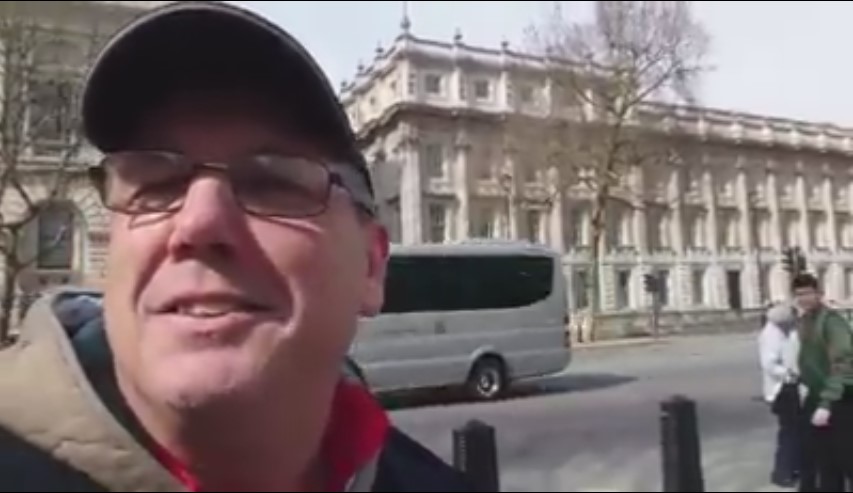 Gayzer Frackman Wake Up