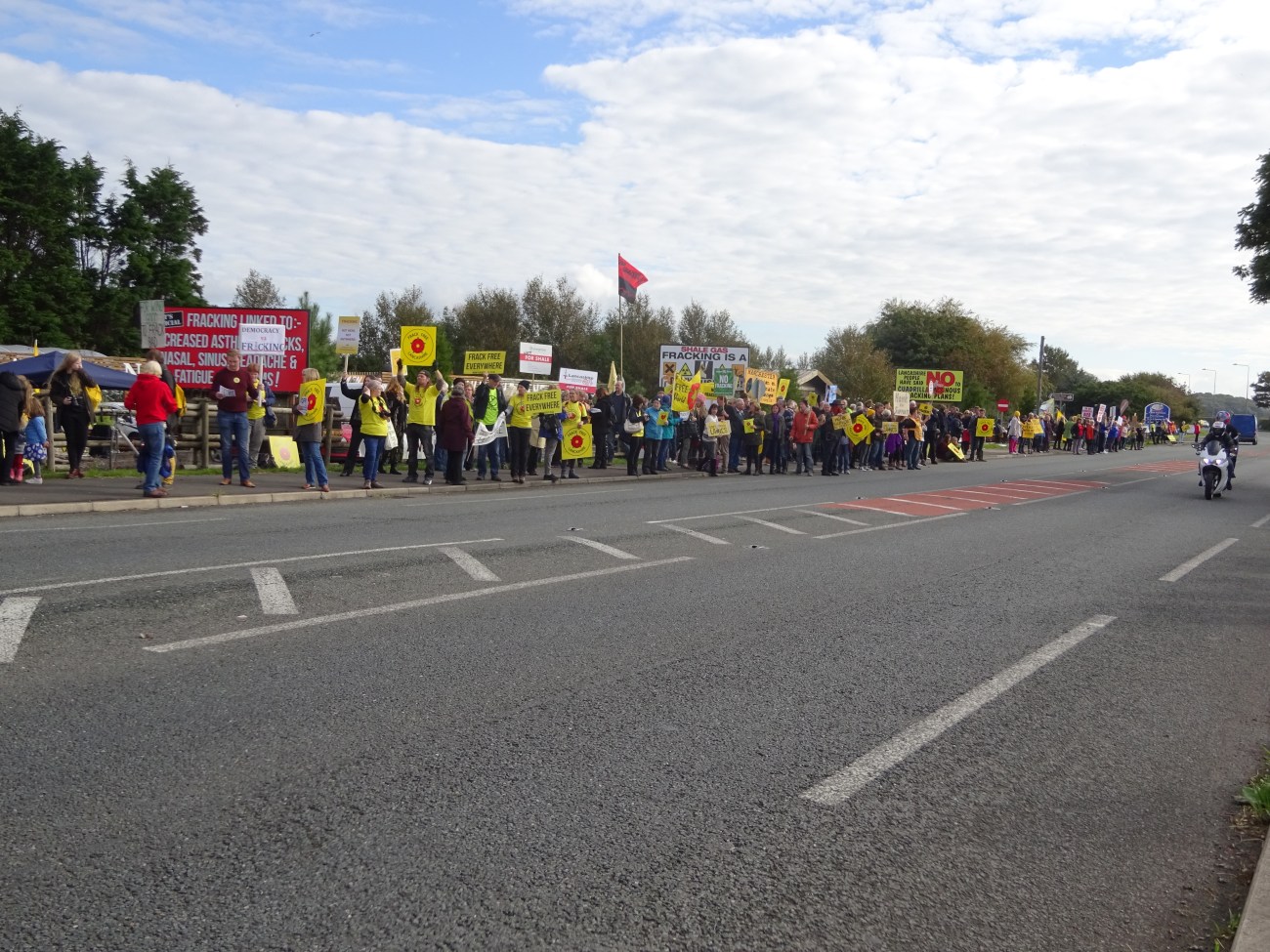 lancashire-responds-3-frack-free-dee