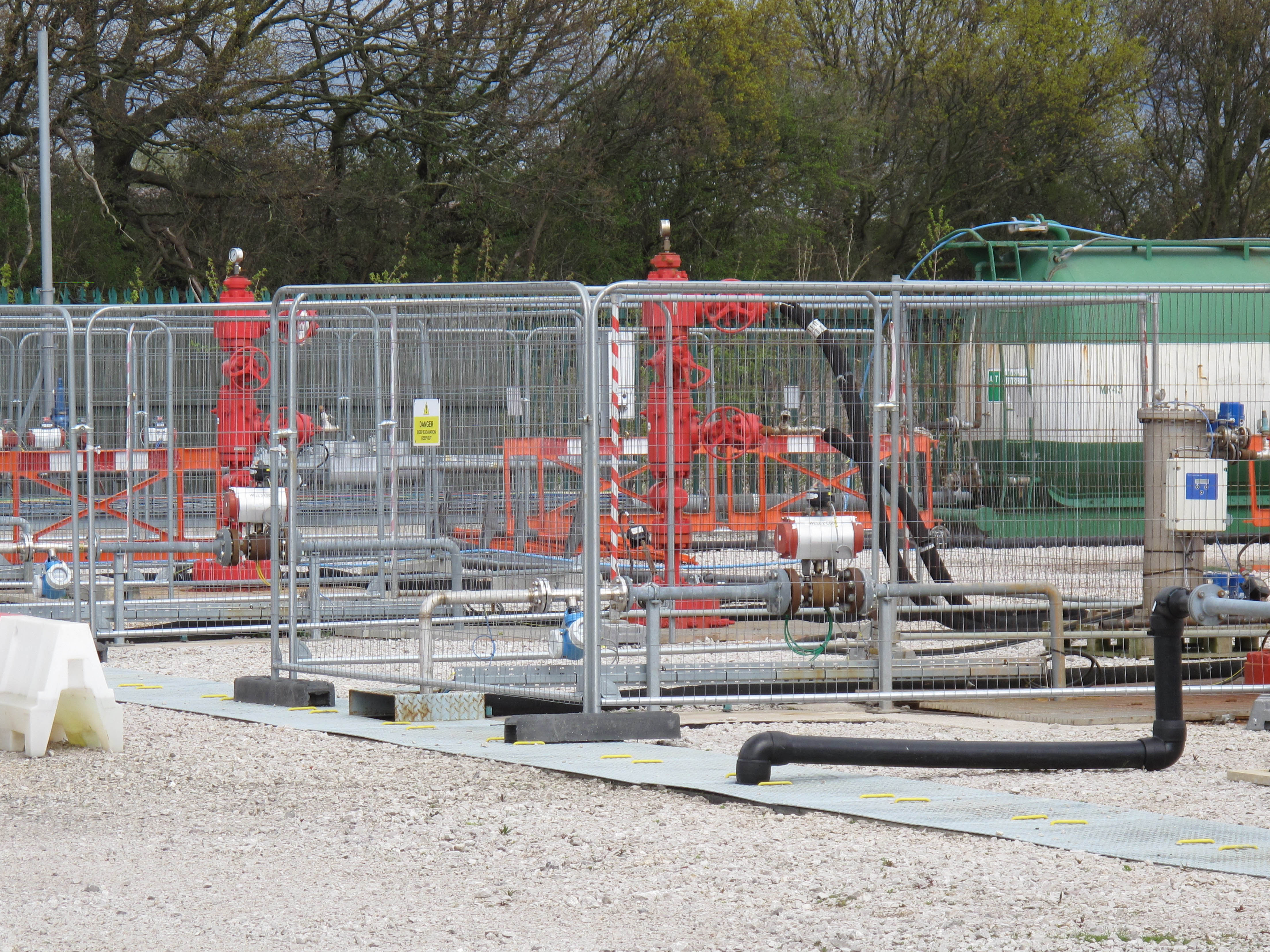 doe-green-well_heads_waste_tank