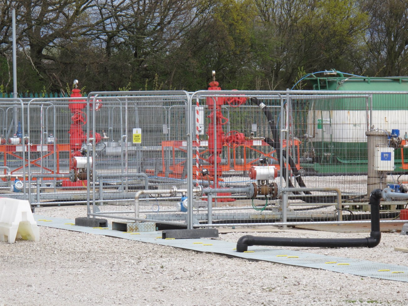 doe-green-well_heads_waste_tank