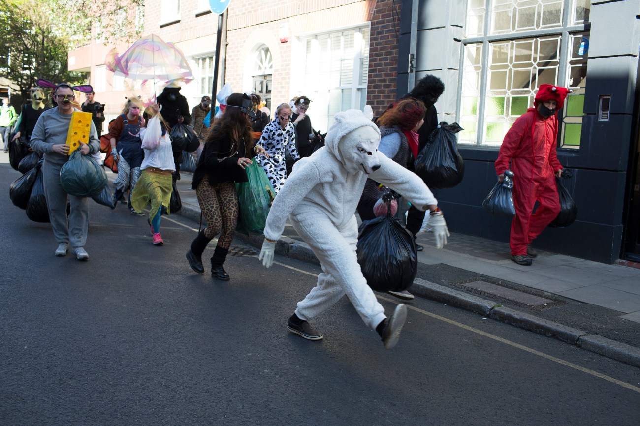 Bell Pottinger 170410 Reclaim1