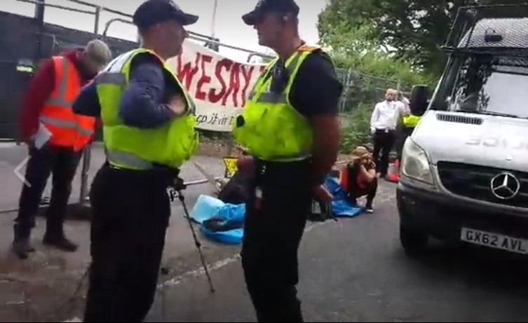 Broadford bridge 170612 lock-on 2 Weald Oil Watch