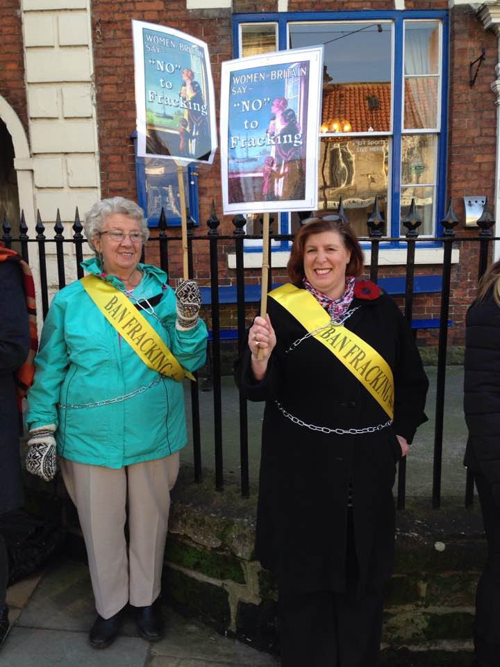 1711106 Pickering Con Club KMPC2