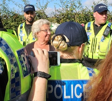 171009-pnr-tea-lady-ooKeithTaylor