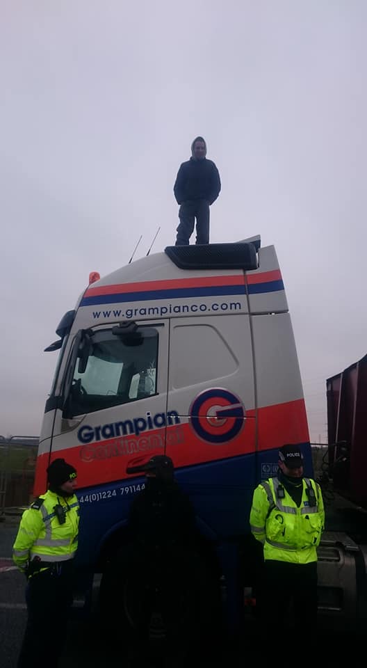 180109 Lorry surf Leo Dobbs3