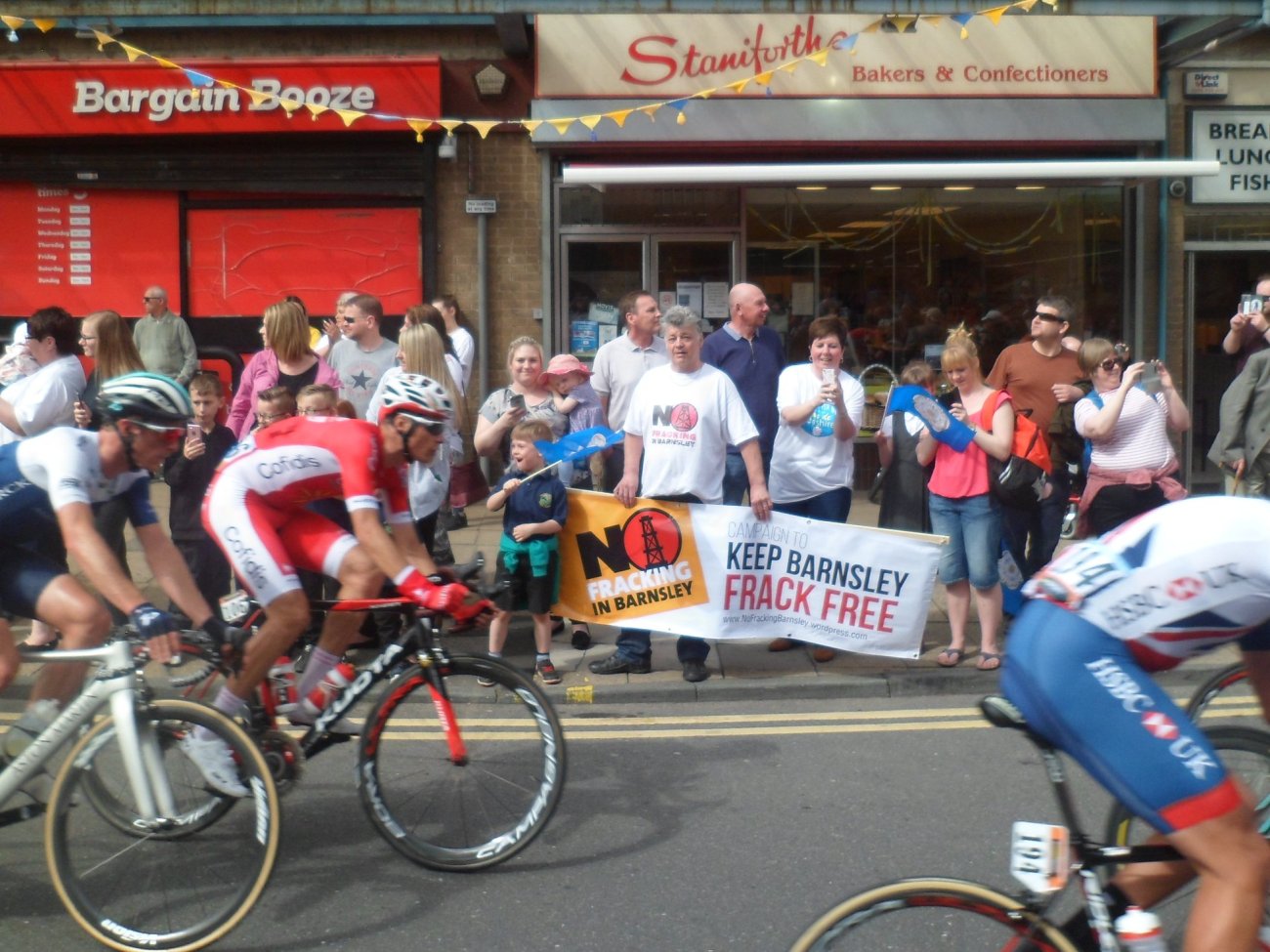 180507 Tour de Yorkshire Barnsley Stephen Bacon
