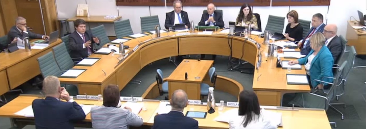 selectCommitteeSlider