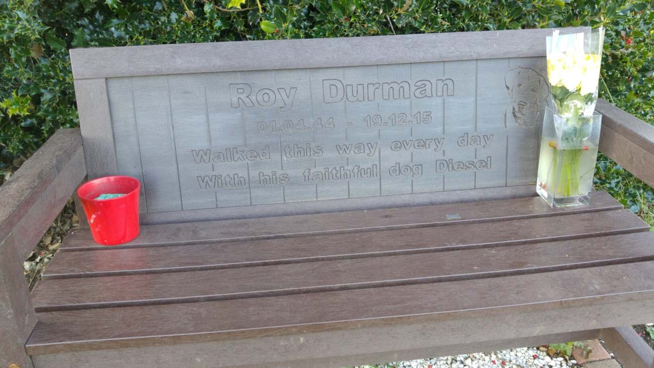 171025 commemorative bench Woodsetts DoD