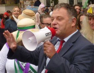 180912 100 women Mike Amesbury