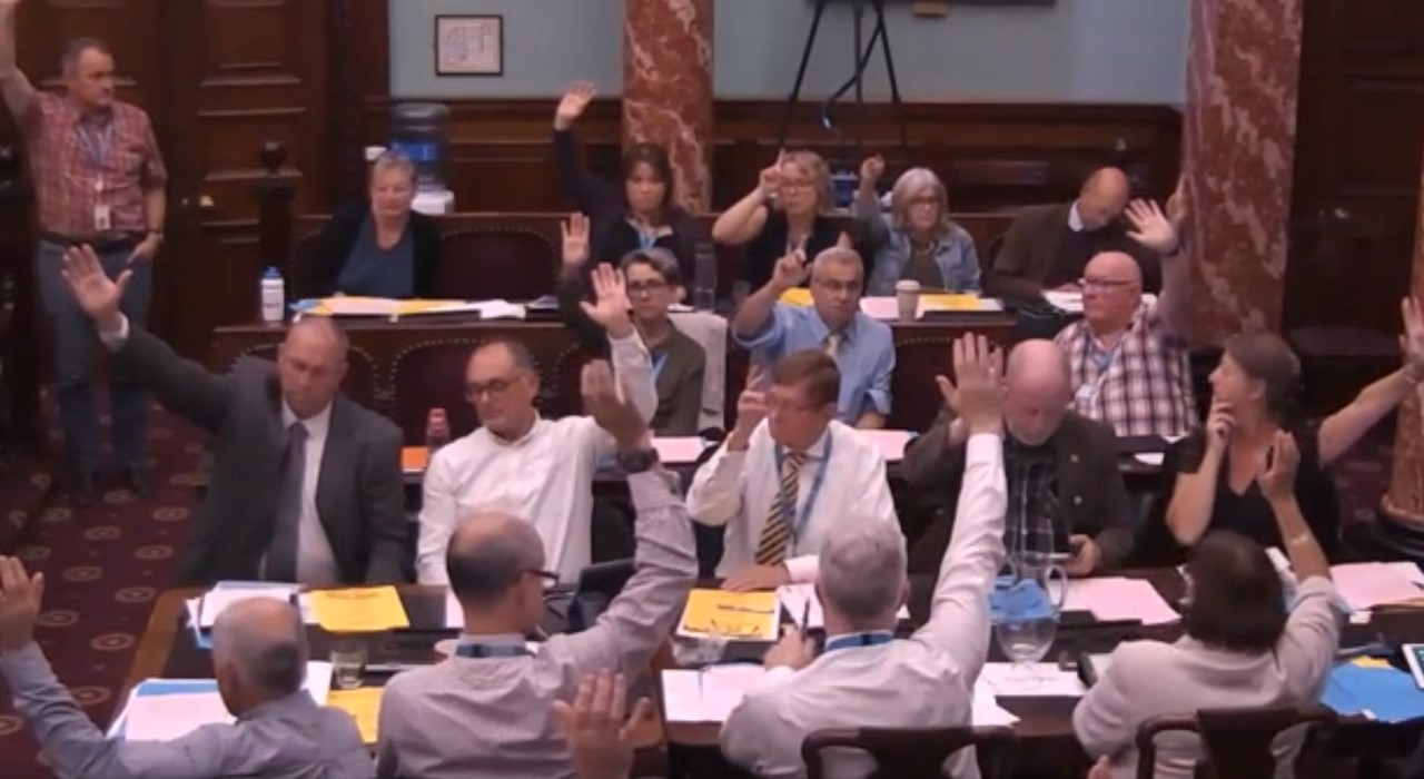 180913 BNES council vote on shale gas pd motion