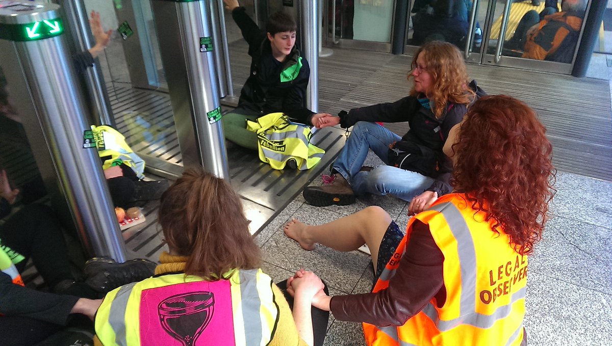 181112 BEIS protest Ruth Jarman CCA