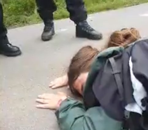 190601 West Newton glue in Paul Rance